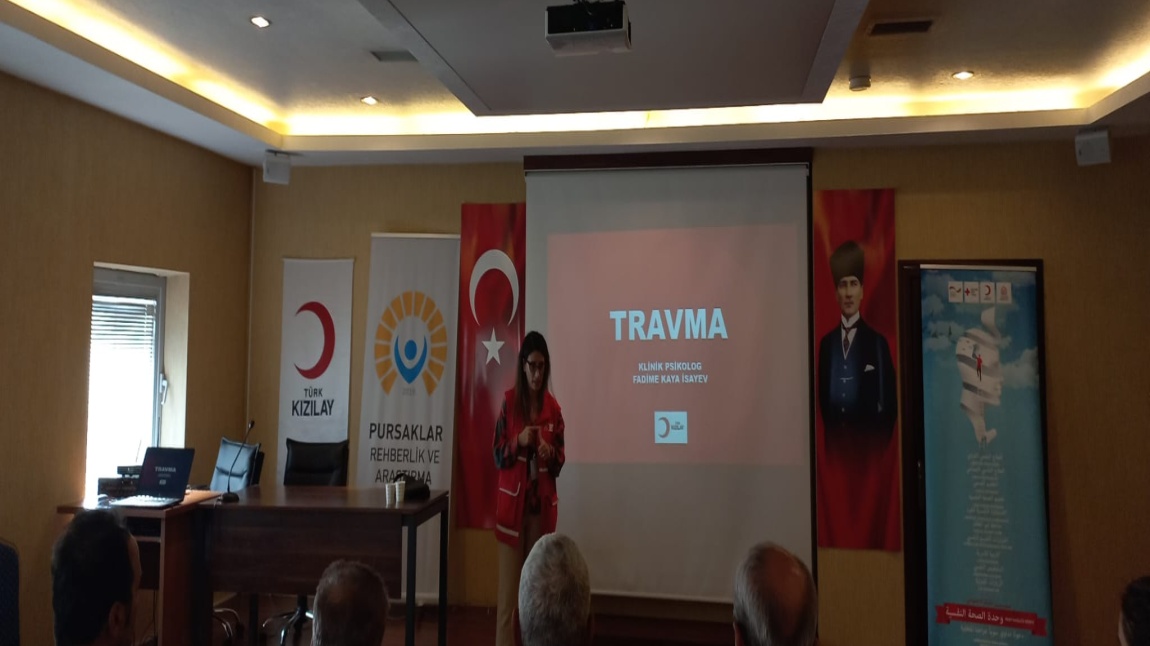 Türk Kızılayı İlçe Psikososyal Müdahale Ekibimize Travma Konulu Bilgilendirme Yaptı